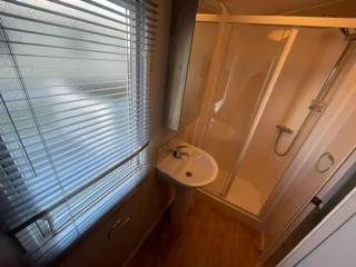 Caravan-Sleep8-HotTub-FreeP-Balcony-FamilyFriendly - Lincoln - 5