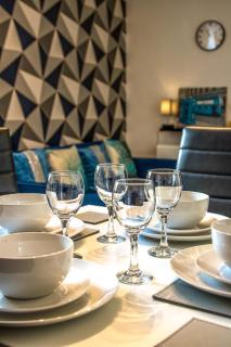 2 Bedroom Flat-Free Parking - 6