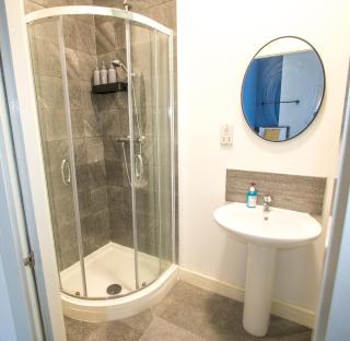 Cosy 1 Bedroom Flat-Free Parking - Manchester - 2