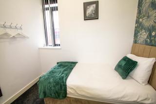 Sleek 2 Bedroom - Stadium Links - Manchester - 4