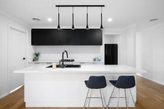 Albury Oasis - Thurgoona - 2