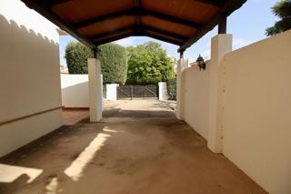 HL 007 Holiday Rentals 3 bedroom 2 bathroom villa - 1