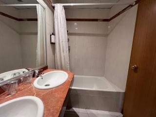 Hotel Travessera - Barcelona - 8