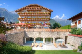 Beverly Alps Hotel & Spa - Pinzolo - 0