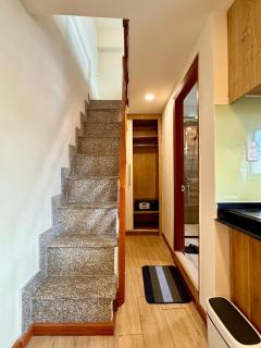 Duplex Loft Near D1 Exquisitely Designed Stay - Ho Chi Minh - 3