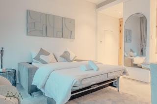 Luxury Beachfront 1BR Jumeirah Gate Tower 1 By ĀYA Boutique - 6