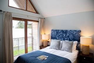 Double Bedroom in Mews Cottage - Farnham - 0
