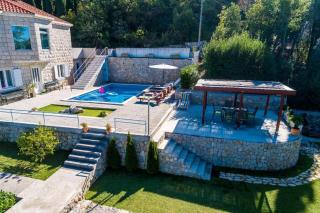 Idylic Escape House with Pool - Čilipi - 7