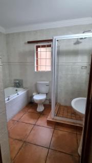 Harties Lodge - Bay View 5 - Hartbeespoort - 2
