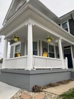 4 Bedroom, 2 full bath whole house - Hamilton - 9
