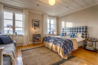 Pater Noster A home on the horizon - - 4