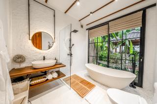 Oasis Ubud - Exclusive Luxury Villa in Ubud - Expansive Pool & 2 Stunning Bedrooms - Your Private Jungle Retreat - Ubud - 1