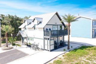 Sugar Sand Cottage A by Pristine Properties Vacation Rentals - Mexico Beach - 9