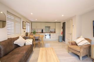 Sunnybrook - Cranleigh - 0