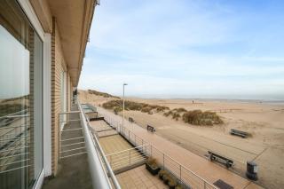 Beachfront Luxe - Stijlvol app met frontaal zeezicht - 1