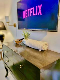 Modern Nest Studio Apartment - Lahore - 8