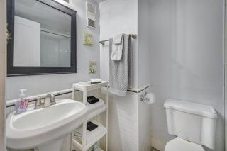 130 Direct Ocean Front 1 bedroom condo with heated pool - 6