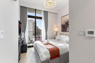 Dubai Luxury Premium Studio - 8