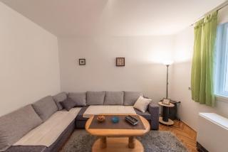 Chill Apartment Close 2 Stadium - Belgrade - 6