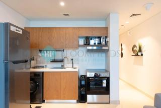 Bloomfields Premium Stu Canal View Julphar Tower - 1