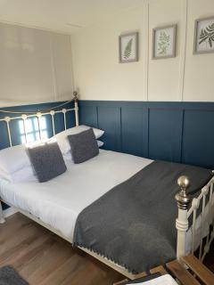 Rosemary Shepherds Hut, Clay Bank Huts - Ingleby - 4