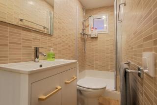 Lovely and cozy apartments near Barcelona - Hospitalet de Llobregat - 5