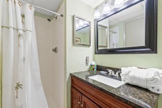 Pelican Walk 1009 - 3