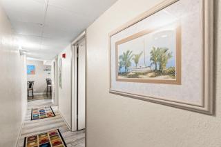 Pelican Walk 1009 - 1