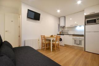 Lovely and cozy apartments near Barcelona - Hospitalet de Llobregat - 2