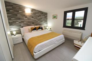 Corona's Apartment- Fronte Spiaggia - La Caletta - 7