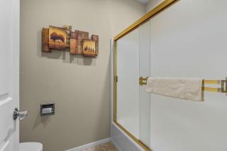 Mt Bachelor Condo Queen Suite - 3