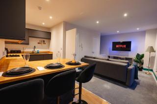 Cardiff City Centre - Luxury Apartments - 6