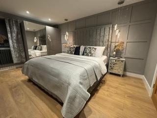 Sheffield-Apartment-Sleeps4-Parking-HotTub - Sheffield - 9