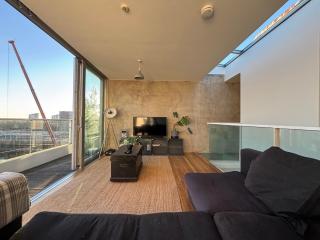 City Centre Rooftop Apartment with Free Secure Parking - Manchester - 0