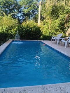 Cabaña frente al rio solo familias - 3