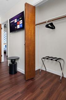 Hillside 3BR King-Close to DT Domain and Q2 - Austin - 3