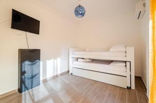 Family apartment by the sea - Agia Triada - 1