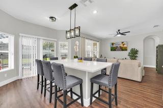 Dreamy 6 Bedroom Villa in Orlando6495 - 2