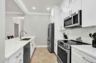 Serene 3 Bedroom Retreat in Orlando6494 - 4