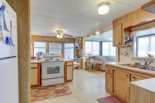 Pool and Hot Tub Access Home in Jensen Beach! - Jensen Beach - 1