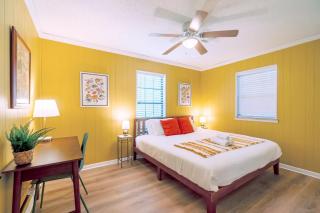 Pensacola Cottage - King Bed - Mins from Beaches & Downtown - Pensacola - 8