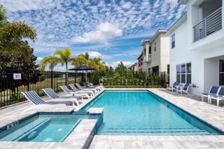 Enchanting Retreat in the Heart of Orlando6566 - 7