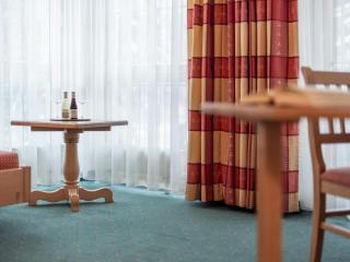 Hotel Garni Europa - Sankt Anton am Arlberg - 2