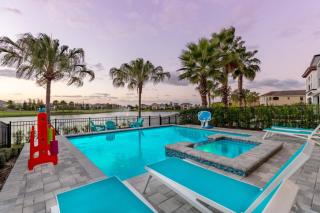 Elegant 6 Bedroom Oasis in Orlando6570 - 6