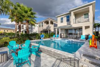 Elegant 6 Bedroom Oasis in Orlando6570 - 1