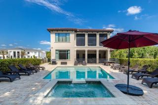 Elegant 7 Bedroom Oasis in Orlando6595 - 8