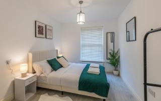 Winchester City Centre Flat Sleeps 6 Free Parking - Winchester - 6