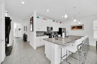 Elegant 4 Bedroom Oasis in Orlando6613 - Kissimmee - 4
