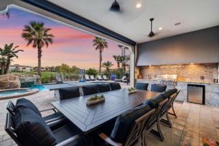 Stunning 8 BR Villa Retreat in Orlando6639 - 5