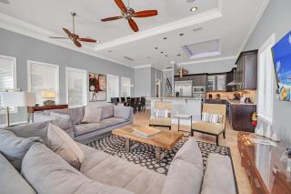 Elegant Oasis: 5 Bed Villa in Orlando6633 - 6